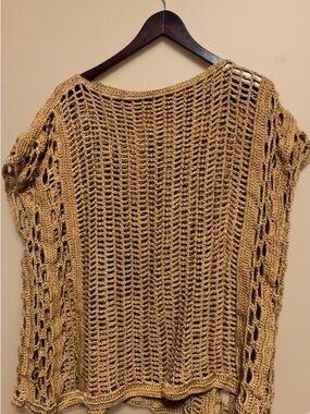 Women’s Open-Knit Off-the-Shoulder Sweater in Camel